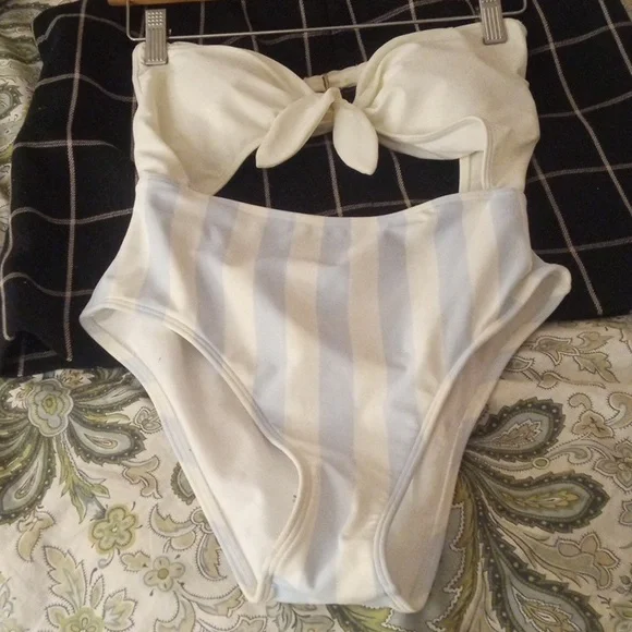 Hollister Swim One Piece Swimsuit Women Sz S White Blue Tie Front Cut Out - Picture 8 of 10